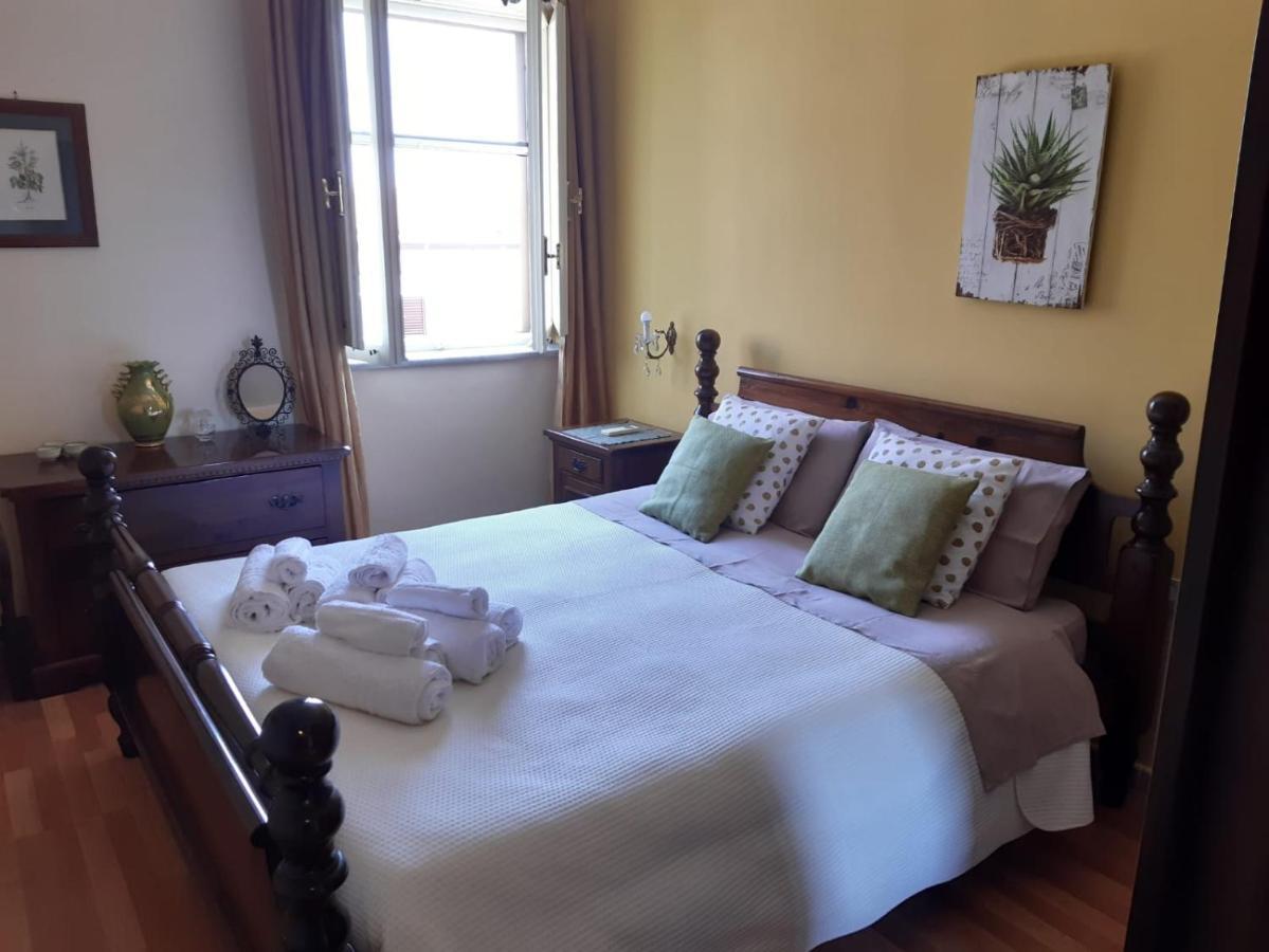 Mechome Apt Taormina Luaran gambar