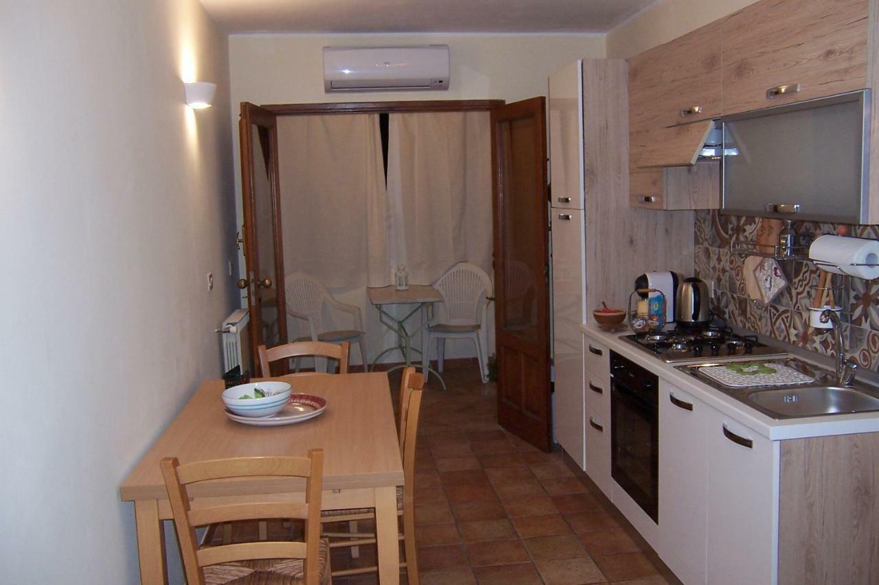 Mechome Apt Taormina Luaran gambar